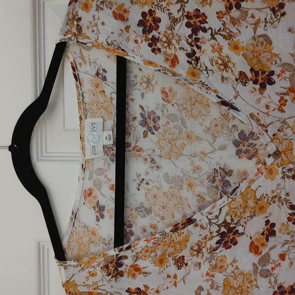 Top - Picture 2 of 2